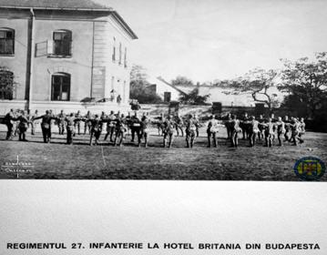 18 Reg 27 Infanterie la Hotel Britania 1919 - Armata Romana la Budapesta Foto Roncea Ro - Ziaristi Online - Arhivele Nationale